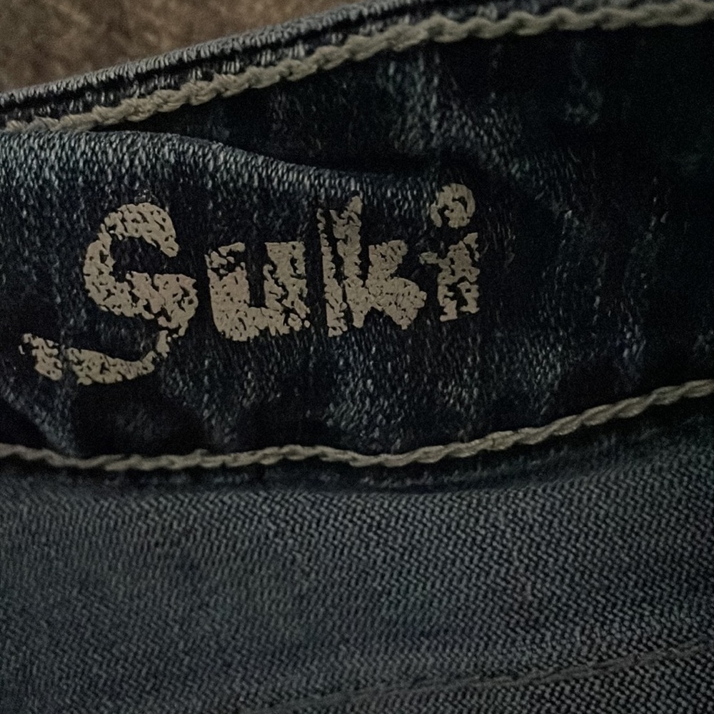 Silvers - Picture 2 of 4